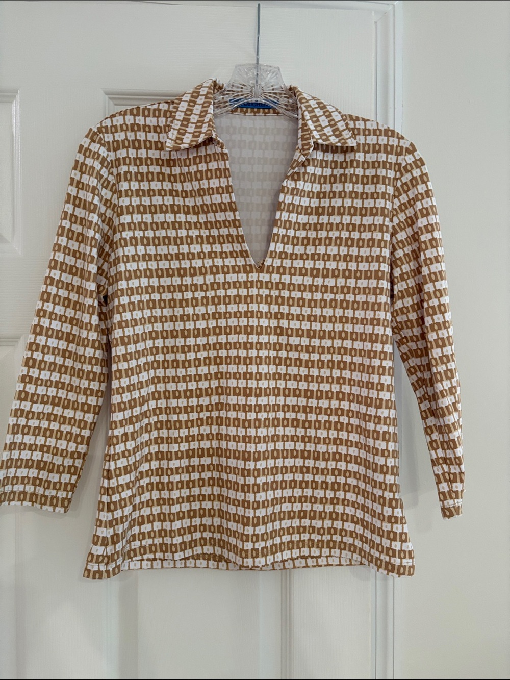 Collared V-Neck Women’s Cream and Brown Patterned Blouse J McLaughlin